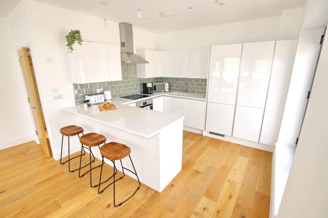 Modern Home For Small Groups By Stones Throw Apartments - Free Parking - Sea View Worthing Eksteriør bilde