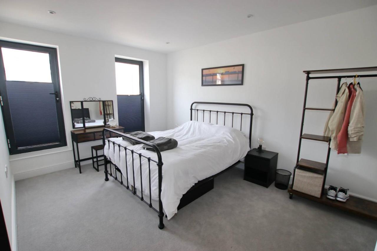 Modern Home For Small Groups By Stones Throw Apartments - Free Parking - Sea View Worthing Eksteriør bilde