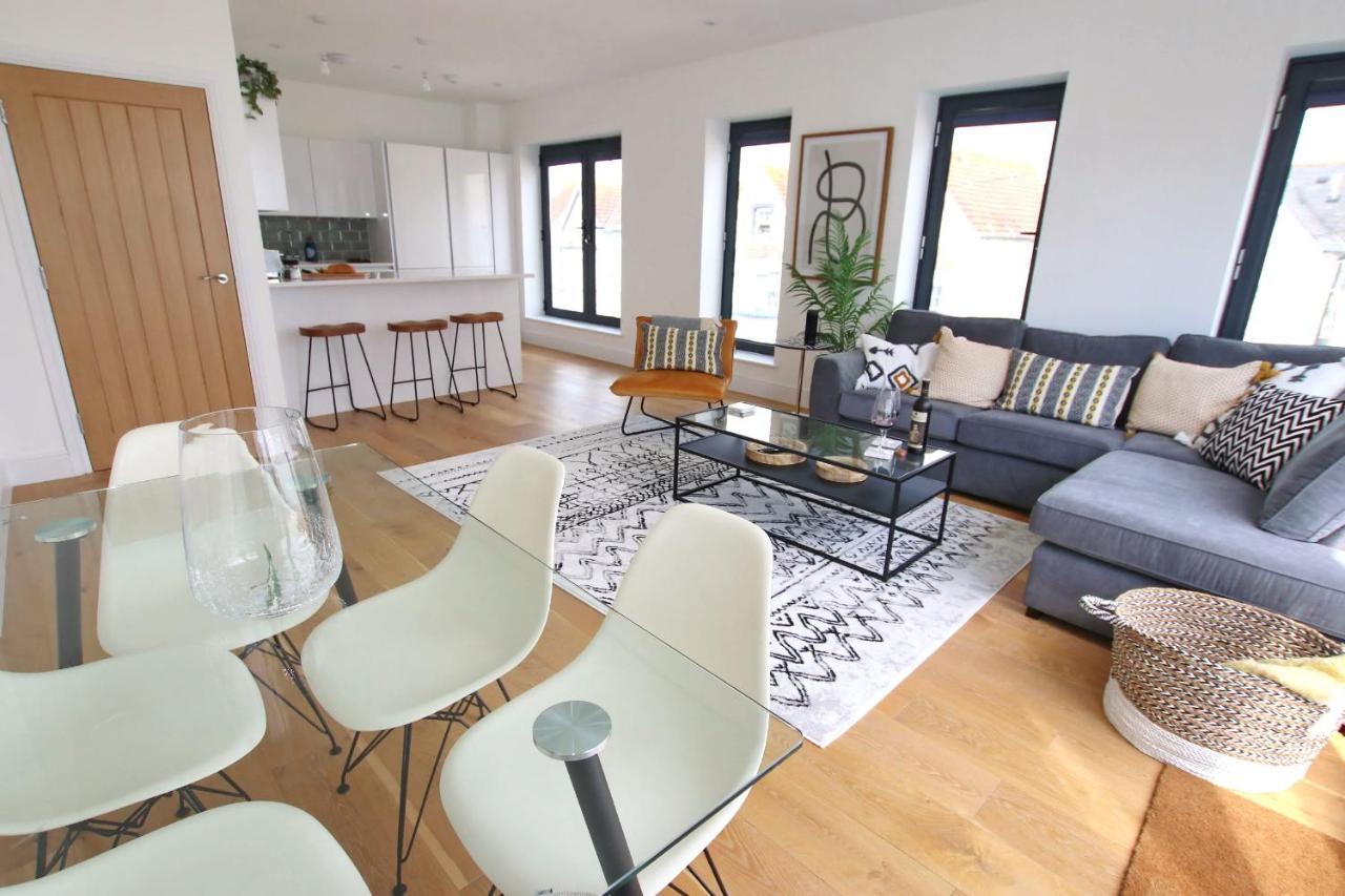 Modern Home For Small Groups By Stones Throw Apartments - Free Parking - Sea View Worthing Eksteriør bilde
